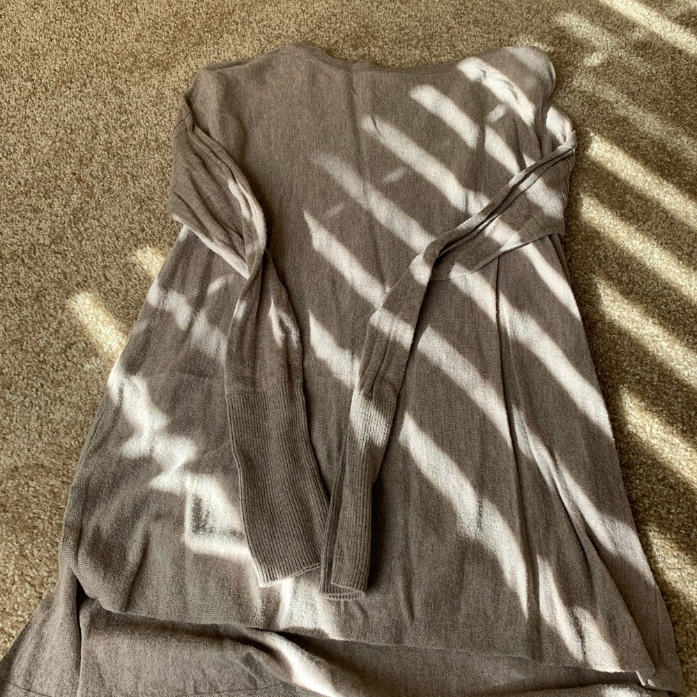 Women’s tunic length sweater